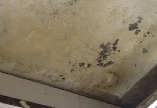 海西阳台漏水维修公司分享下海西卫生间渗水维修需要注意哪些问题。